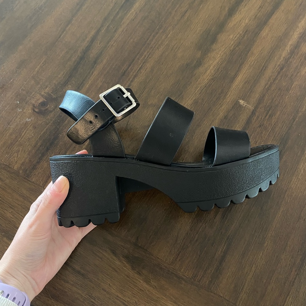 Brand New chunky black heels